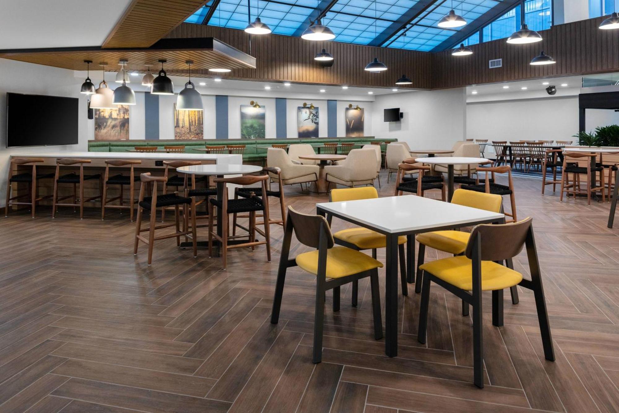 Fairfield Inn & Suites Springfield Enfield Eksteriør billede