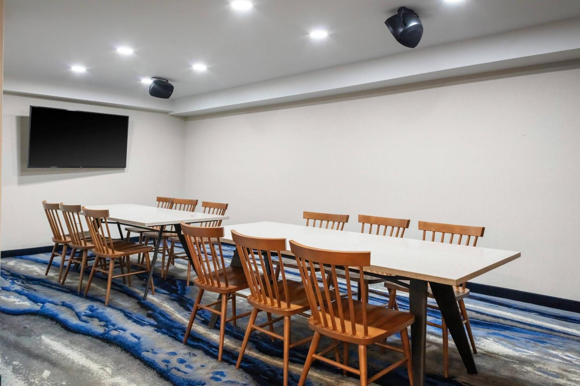 Fairfield Inn & Suites Springfield Enfield Eksteriør billede